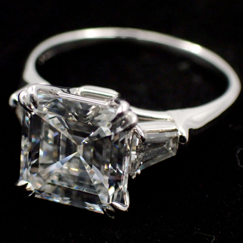 エメラルドカット ダイヤ リング 3.08ct F-VS1 サイド0.43ct 2ピース GIA付き