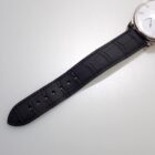 革ベルトの高級感とエレガントさを演出したブラッククロコダイルレザーストラップ.