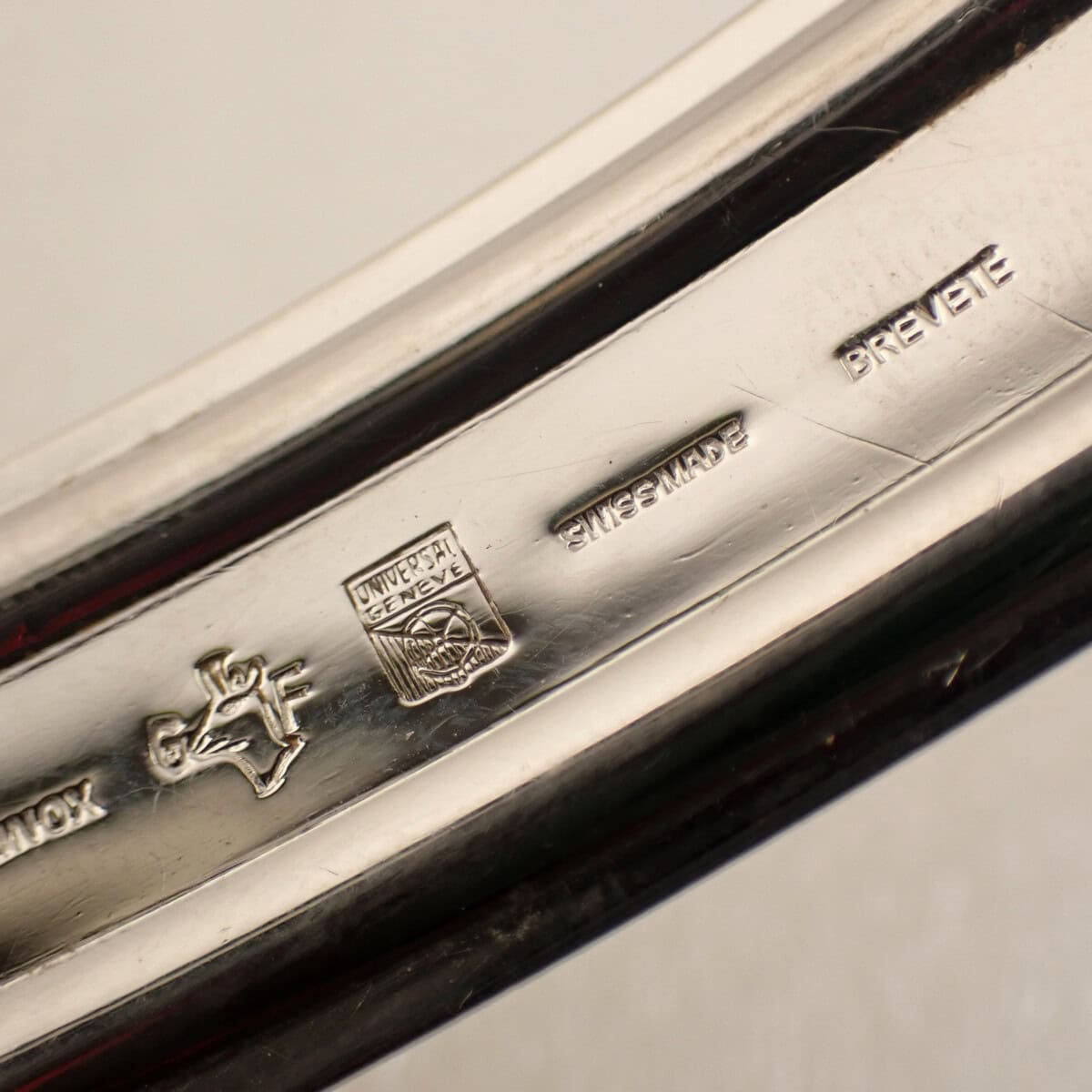 Universal Geneve White Shadow ユニバーサル・ジュネーブ ホワイトシャドウ Ref,867102 マイクロローター 2-67