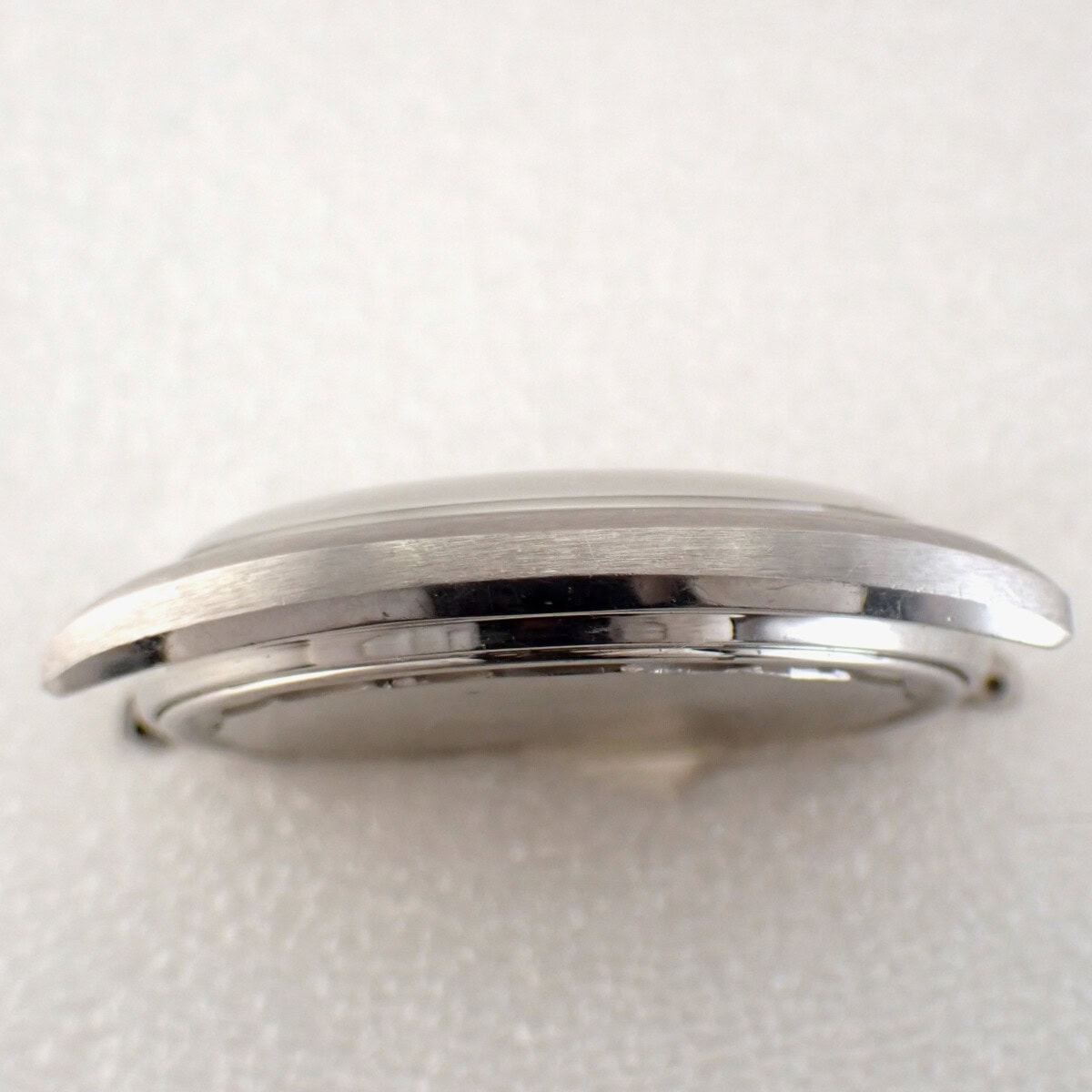 Universal Geneve White Shadow ユニバーサル・ジュネーブ ホワイトシャドウ Ref,867102 マイクロローター 2-67
