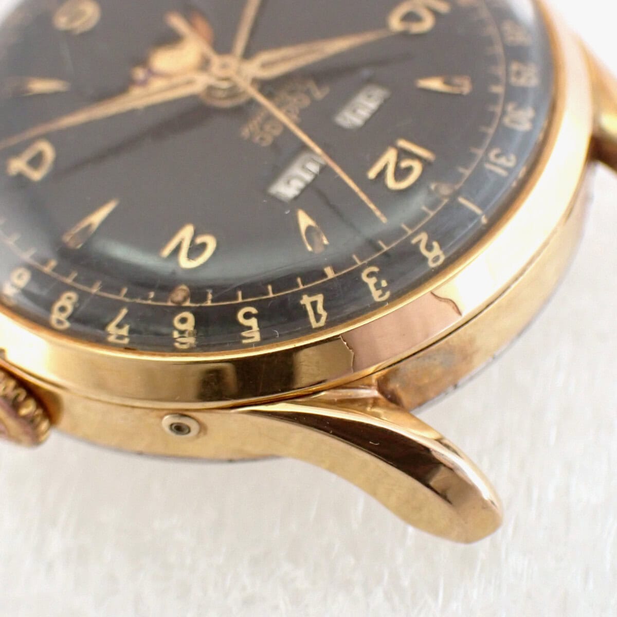 Zodiac Triple Calendar Moon Phase ゾディアック・トリカレ・ムーンフェイズ・Ref.908 Cal.1402