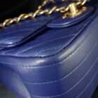CHANEL Matelasse V-Stitch シャネル マトラッセ Vステッチ ネイビー ラムスキン ミニ フラップバッグ 16cm