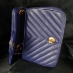 CHANEL Matelasse V-Stitch シャネル マトラッセ Vステッチ ネイビー ラムスキン ミニ フラップバッグ 16cm