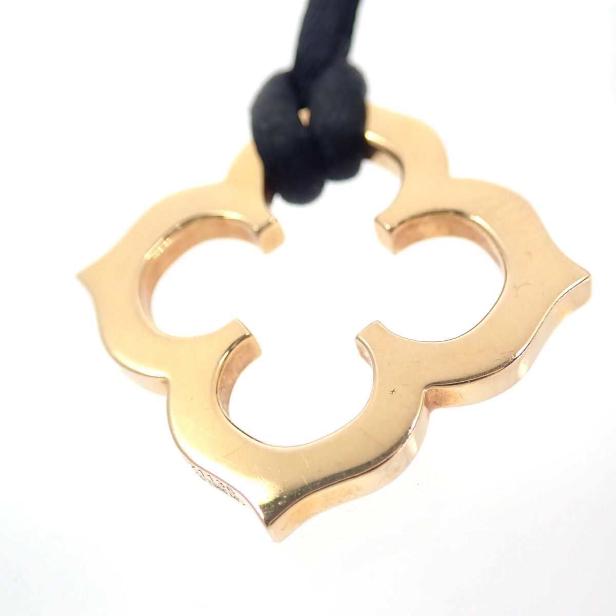 Cフラット チャーム ネックレス イエローゴールド