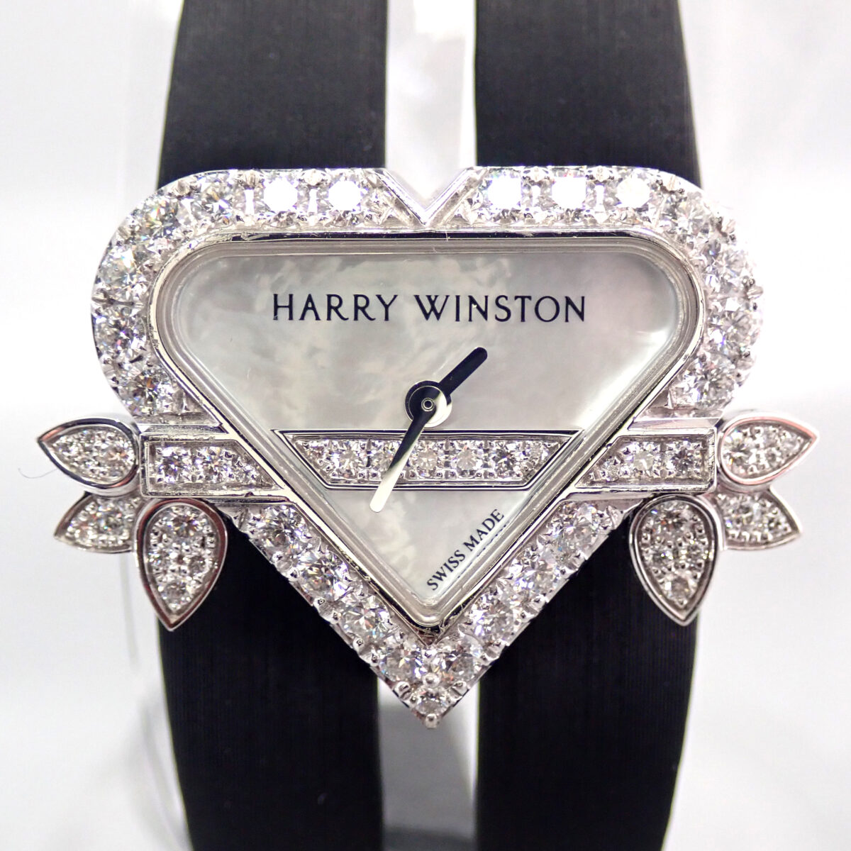 ハリーウィンストン ローズバッドハートバイ HJTQHM26WW003