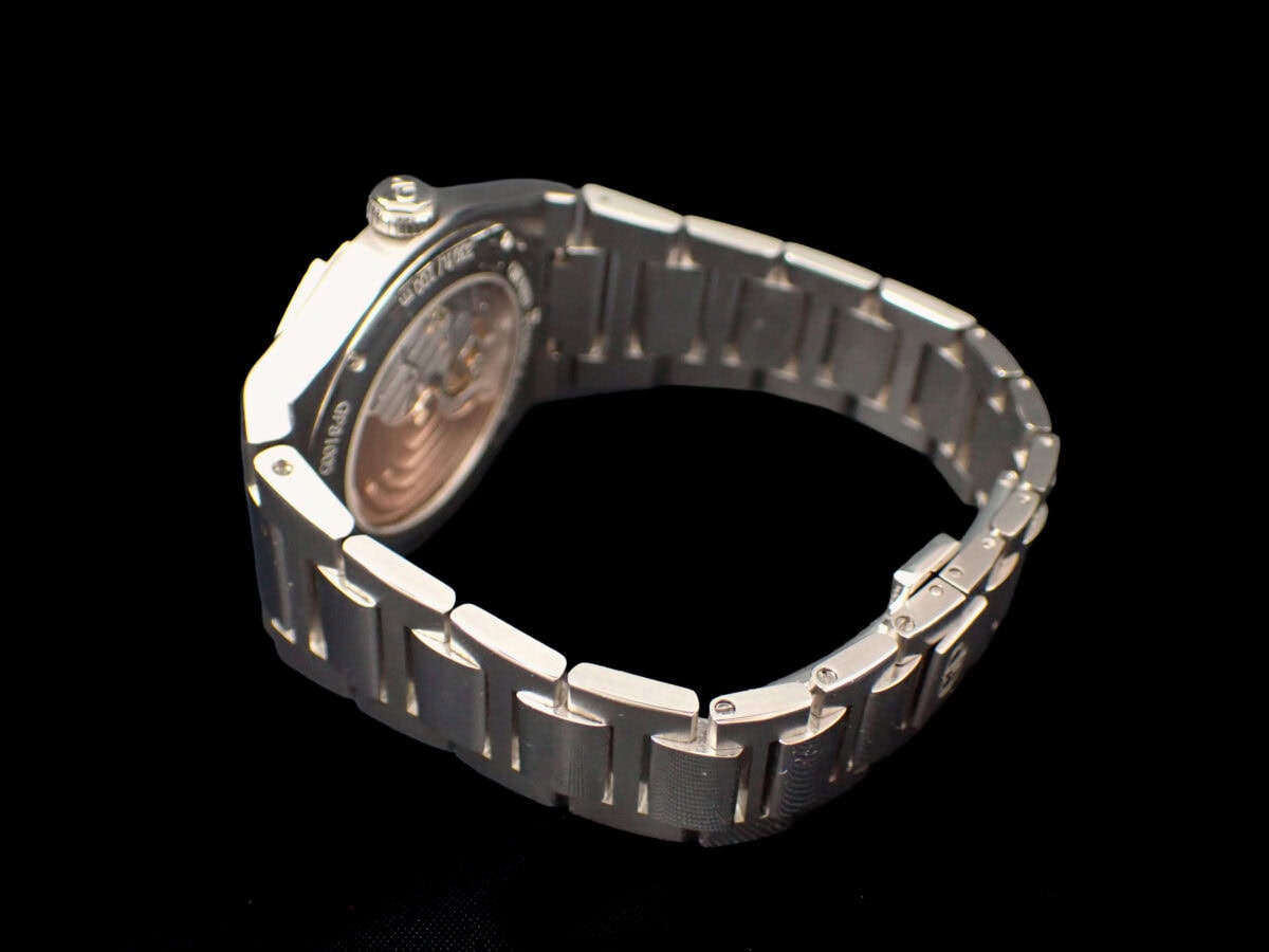 006 Girard-Perregaux Laureato ジラール・ペルゴ ロレアート 38mm セージグリーン 81005-11-3407-1CM