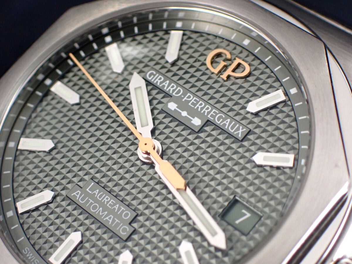 010 Girard-Perregaux Laureato ジラール・ペルゴ ロレアート 38mm セージグリーン 81005-11-3407-1CM