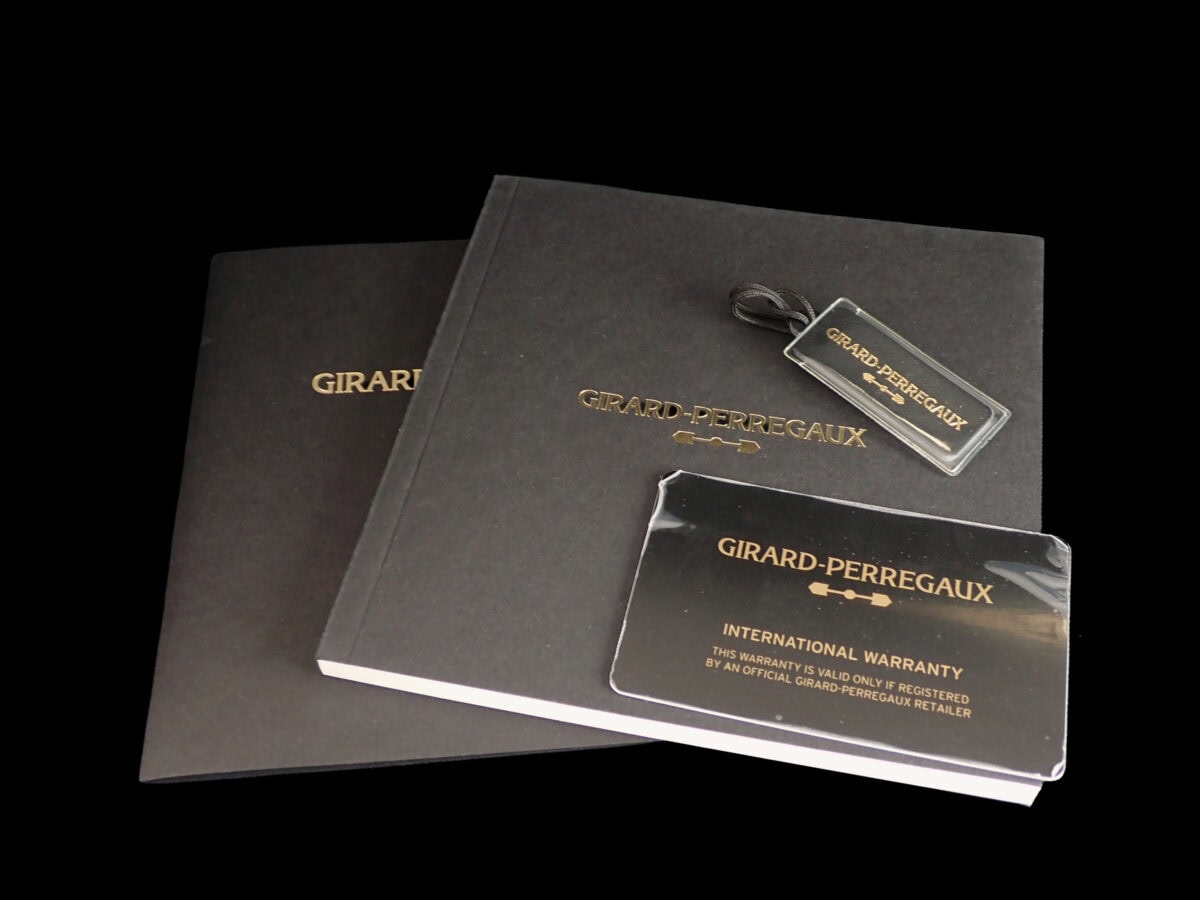 011 Girard-Perregaux Laureato ジラール・ペルゴ ロレアート 38mm セージグリーン 81005-11-3407-1CM