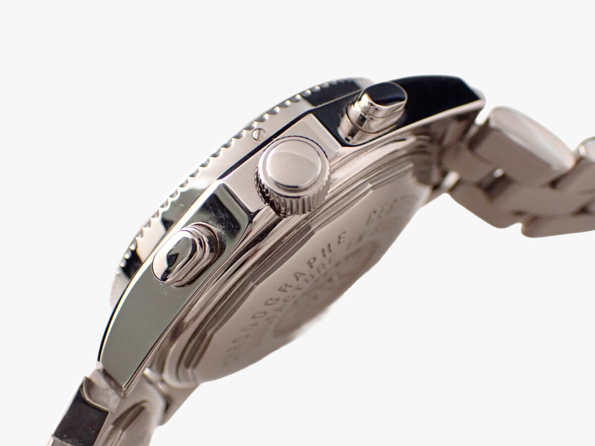 breitling-b2-a42362-utc-03-crown-pushers BREITLING B-2 UTC Module, Fighter Bracelet ブライトリング B-2 A42362 UTCモジュール付き ファイターブレスレット 自動巻きクロノグラフ