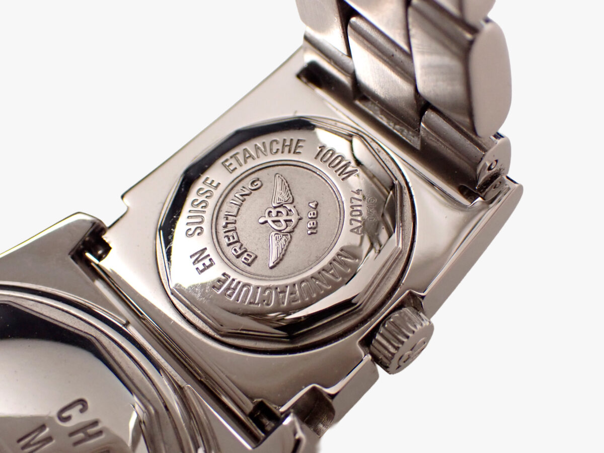 breitling-b2-a42362-utc-06-case-back-detail BREITLING B-2 UTC Module, Fighter Bracelet ブライトリング B-2 A42362 UTCモジュール付き ファイターブレスレット 自動巻きクロノグラフ